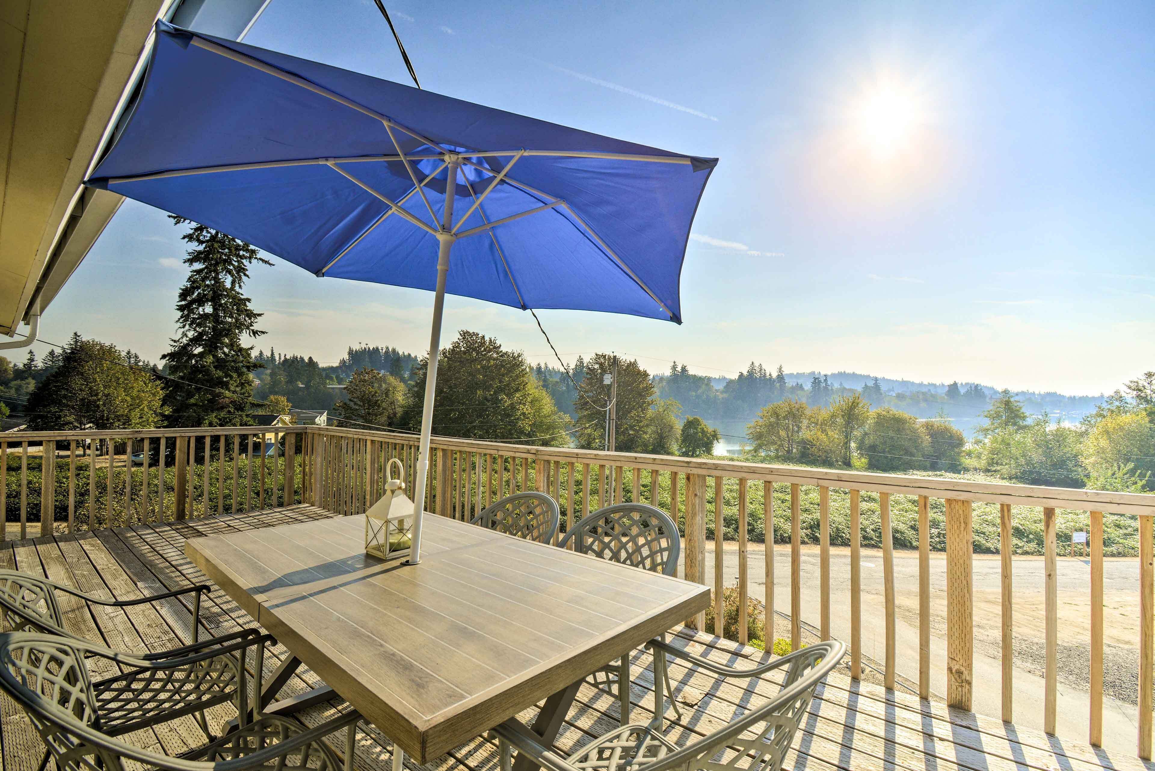 Relaxing Poulsbo Duplex w/ Liberty Bay Views!