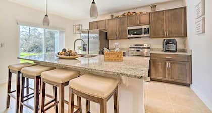 Peaceful Home w/ Patio, 26 Mi to Disney World