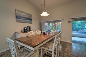 Interior - Breezy Gulf Coast Getaway ~ 4 Mi to Beach Park (Port Charlotte)