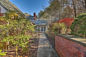 House (3 Bedrooms) | Interior - Million-dollar Estate by Downtown Franklin! (Franklin)