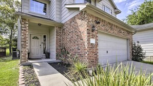 Exterior - Lovely Montgomery Retreat w/ Patio & Yard! (Montgomery)