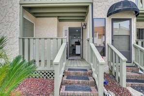 Apartment (1 Bedroom) | Interior - Cozy Myrtle Beach Getaway: 1 Block to Ocean! (Myrtle Beach)
