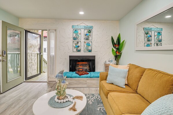 Apartment (1 Bedroom) | Interior - Cozy Myrtle Beach Getaway: 1 Block to Ocean! (Myrtle Beach)