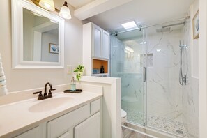 Apartment (1 Bedroom) | Interior - Cozy Myrtle Beach Getaway: 1 Block to Ocean! (Myrtle Beach)