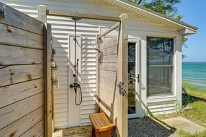 Cottage (2 Bedrooms) | Interior - Sunny Mears Vacation Rental w/ Private Beach! (Mears)