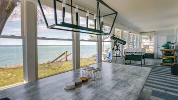 Cottage (2 Bedrooms) | Interior