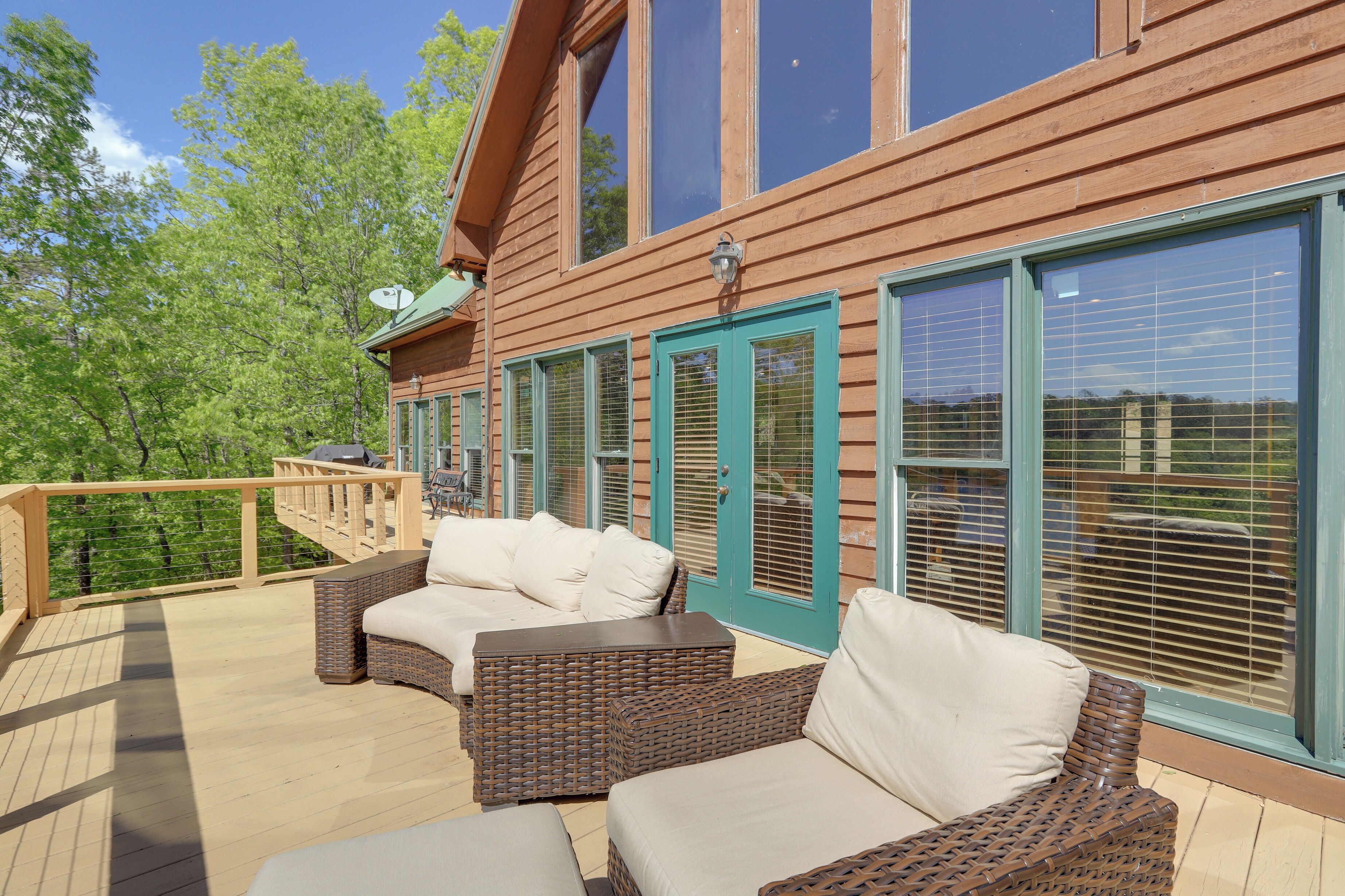 Lake Wedowee Vacation Rental w/ Hot Tub