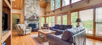 Secluded Cove & Fire Pit: Lake Wedowee Getaway