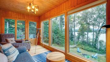 Rumah (6 Bedrooms) | Interior