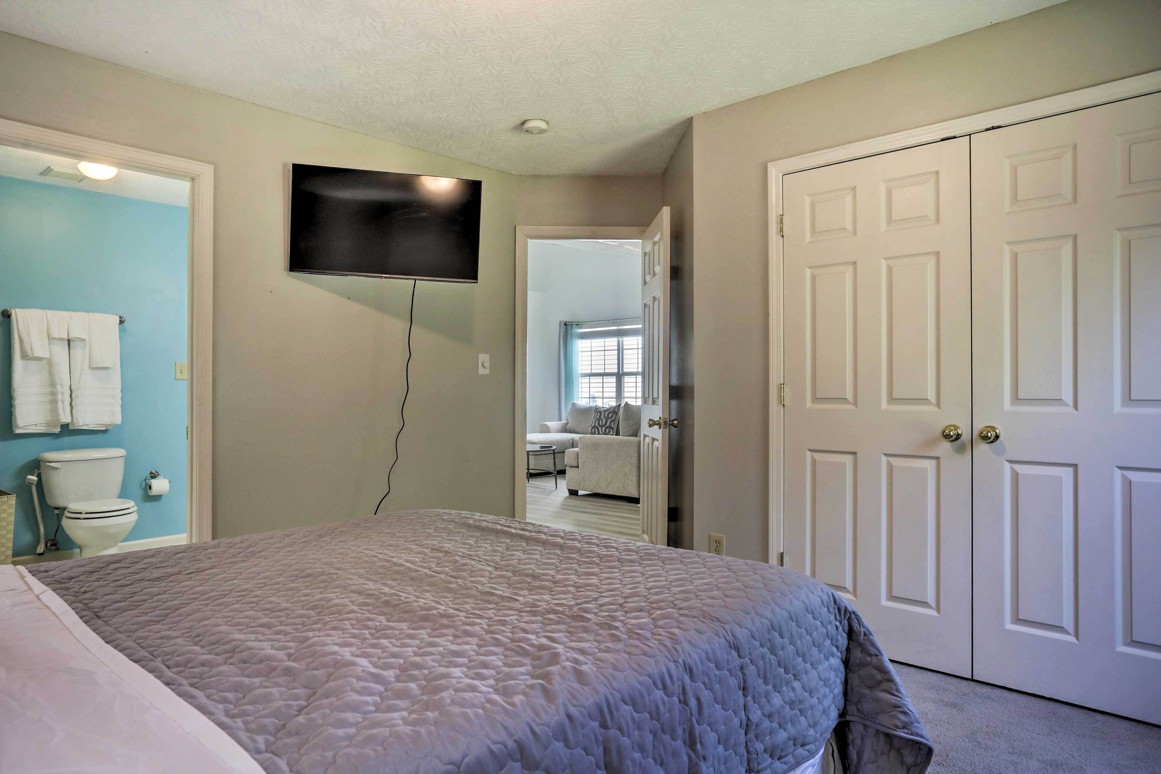 3 bedrooms, iron/ironing board, bed sheets