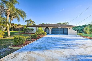 House (3 Bedrooms) | Interior - Bokeelia Retreat - Fishing Docks & Canals Nearby! (Bokeelia)