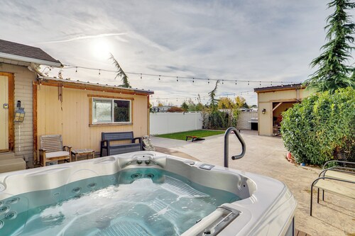 Game Room + Hot Tub: Salt Lake City Area Apt
