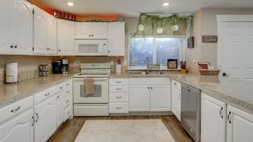 Apartment (3 Bedrooms) | Bahagian dalam