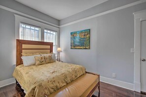 House (3 Bedrooms) | Interior - Cozy Atlanta Home ~ 3 Mi to Dtwn Attractions! (Atlanta)