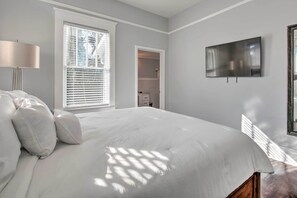 House (3 Bedrooms) | Interior - Cozy Atlanta Home ~ 3 Mi to Dtwn Attractions! (Atlanta)