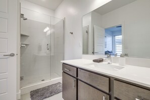 Apartment (4 Bedrooms) | Interior - Gorgeous St George Condo w/ Community Pool! (St. George)