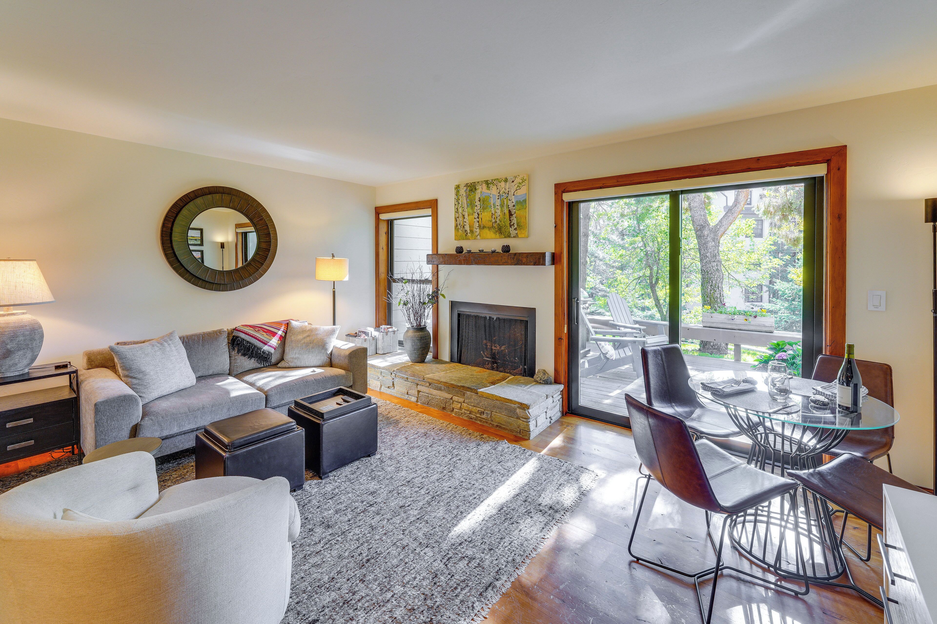 All-season Sun Valley Retreat w/ Deck & Grill