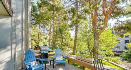 All-season Sun Valley Retreat w/ Deck & Grill