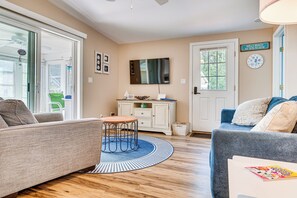 Cottage (2 Bedrooms) | Interior - Charming Coastal Cottage w/ Pool Access! (Wells)