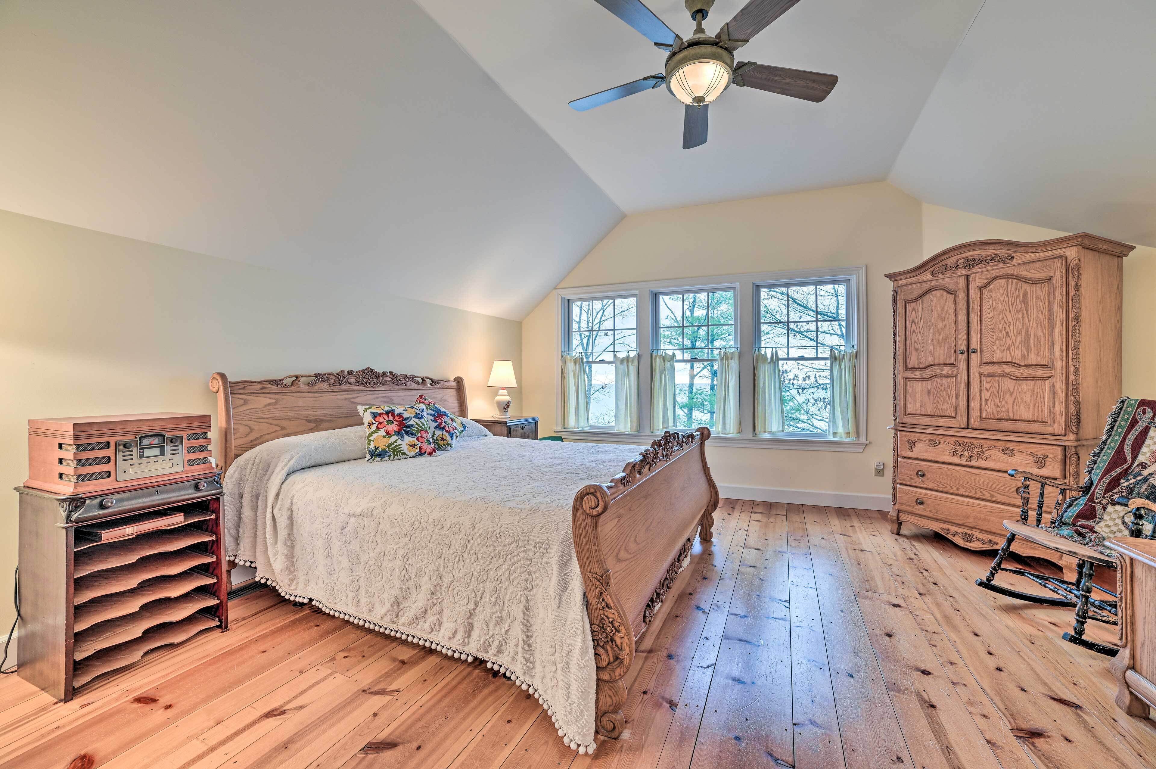 House (4 Bedrooms) | Interior