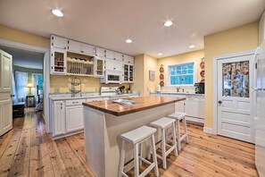 House (4 Bedrooms) | Interior - Waterfront Cheboygan Home w/ Fire Pit (Cheboygan)