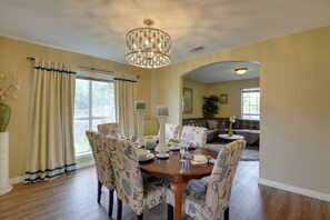 House (4 Bedrooms) | Interior - 16 Mi to Dtwn Dallas: Spacious Home w/ Yard! (Cedar Hill)