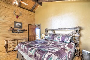 House (4 Bedrooms) | Interior - Rustic Cabin 20 Mins to Capitol Reef Nat'l Park! (Lyman)