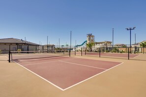 Interior - Sleek + Modern Home Rental Near Red Cliffs! (Washington)