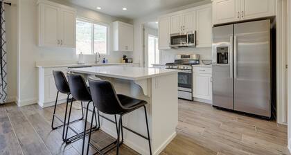 Sleek + Modern Home Rental Near Red Cliffs!