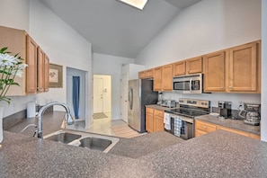 House (4 Bedrooms) | Interior - Ranch-style Lehigh Acres House With Big Backyard! (Lehigh Acres)