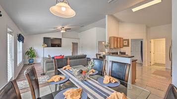 House (4 Bedrooms) | Front of property