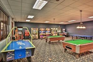 Apartment (4 Bedrooms) | Interior - 5 Mi to Disney: Paradise Palms Retreat w/ Lanai (Kissimmee)