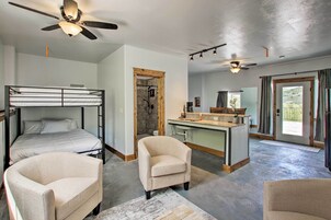 Apartment (0 Bedroom) | Interior