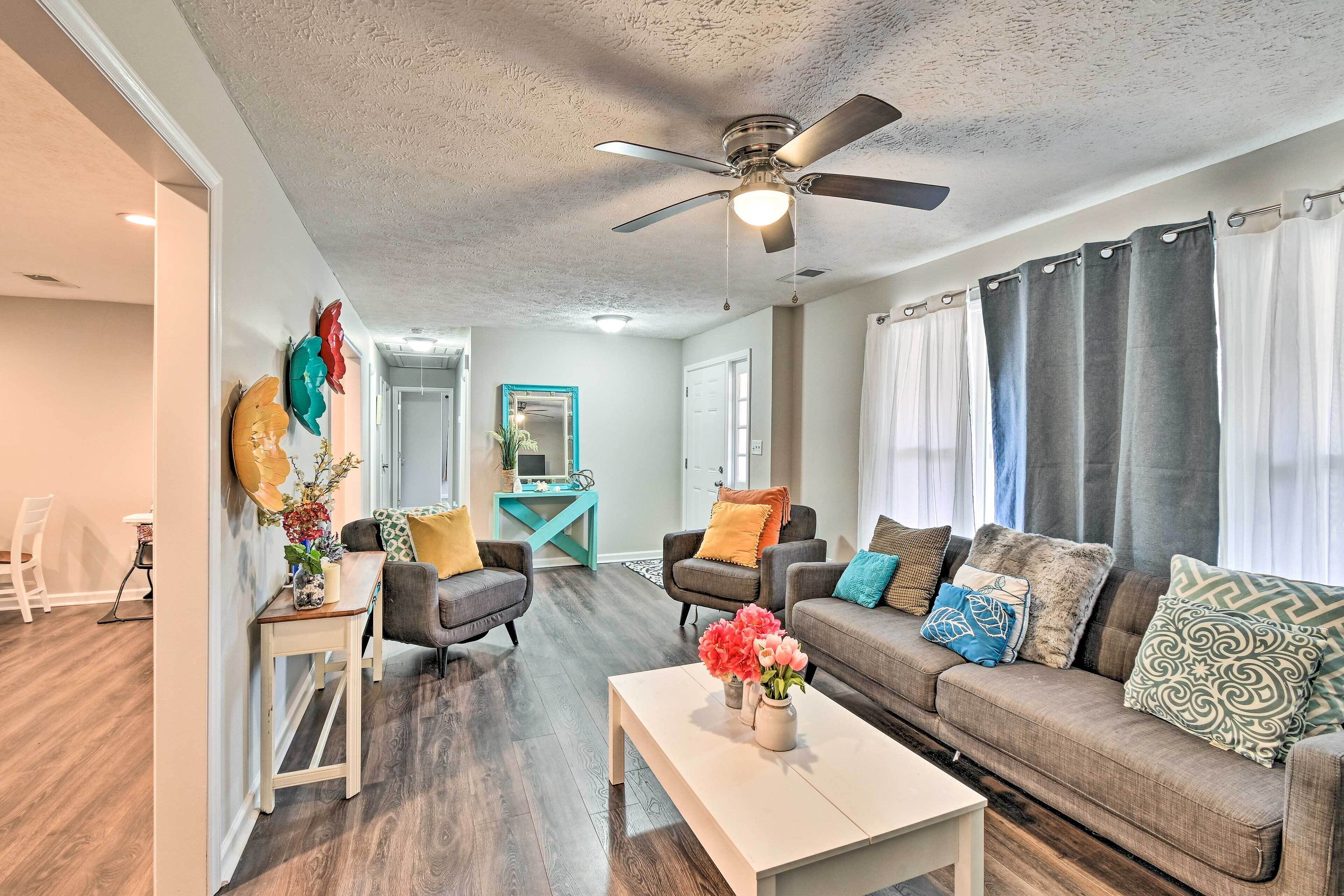 Fayetteville Home < 4 Mi to Fort Bragg!