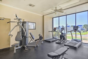 Apartment (2 Bedrooms) | Interior - 'the Sand Dollar' Gulf Shores Gem w/ Ocean Views! (Gulf Shores)