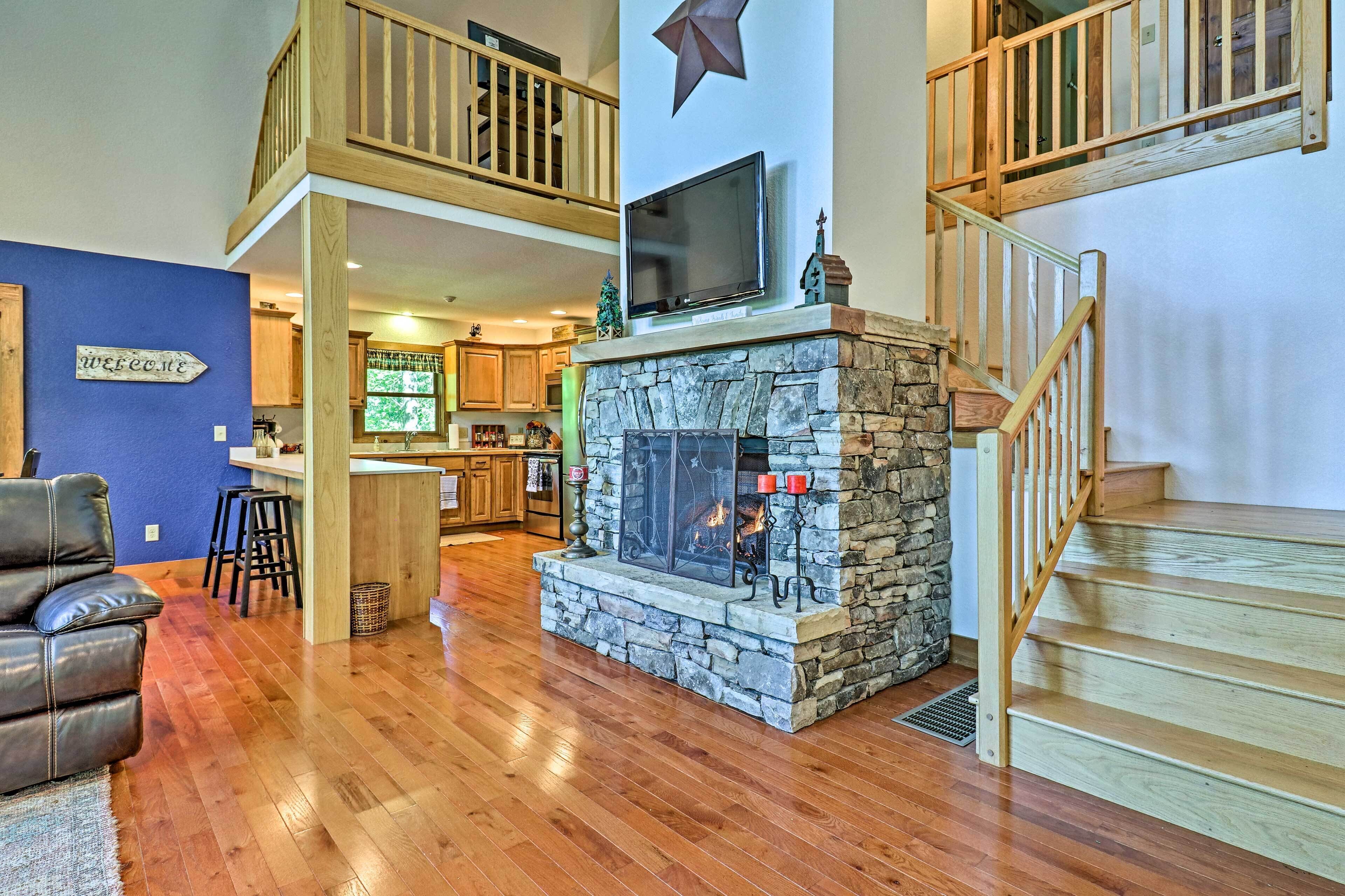 Secluded Bryson City Hideaway w/ Mountain Views!