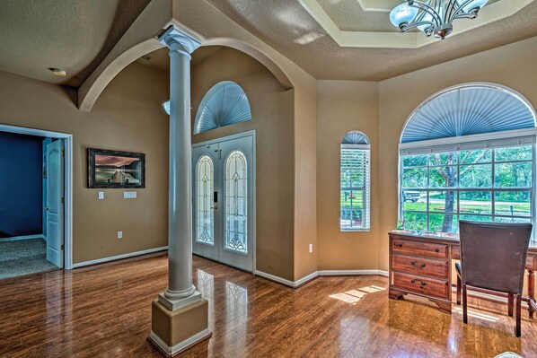 Interior - 'country Paradise' Retreat ~ 5 Mi to River! (Brooksville)