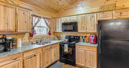 Deck & Fire Pit: Smoky Mountain Cabin Hideaway!
