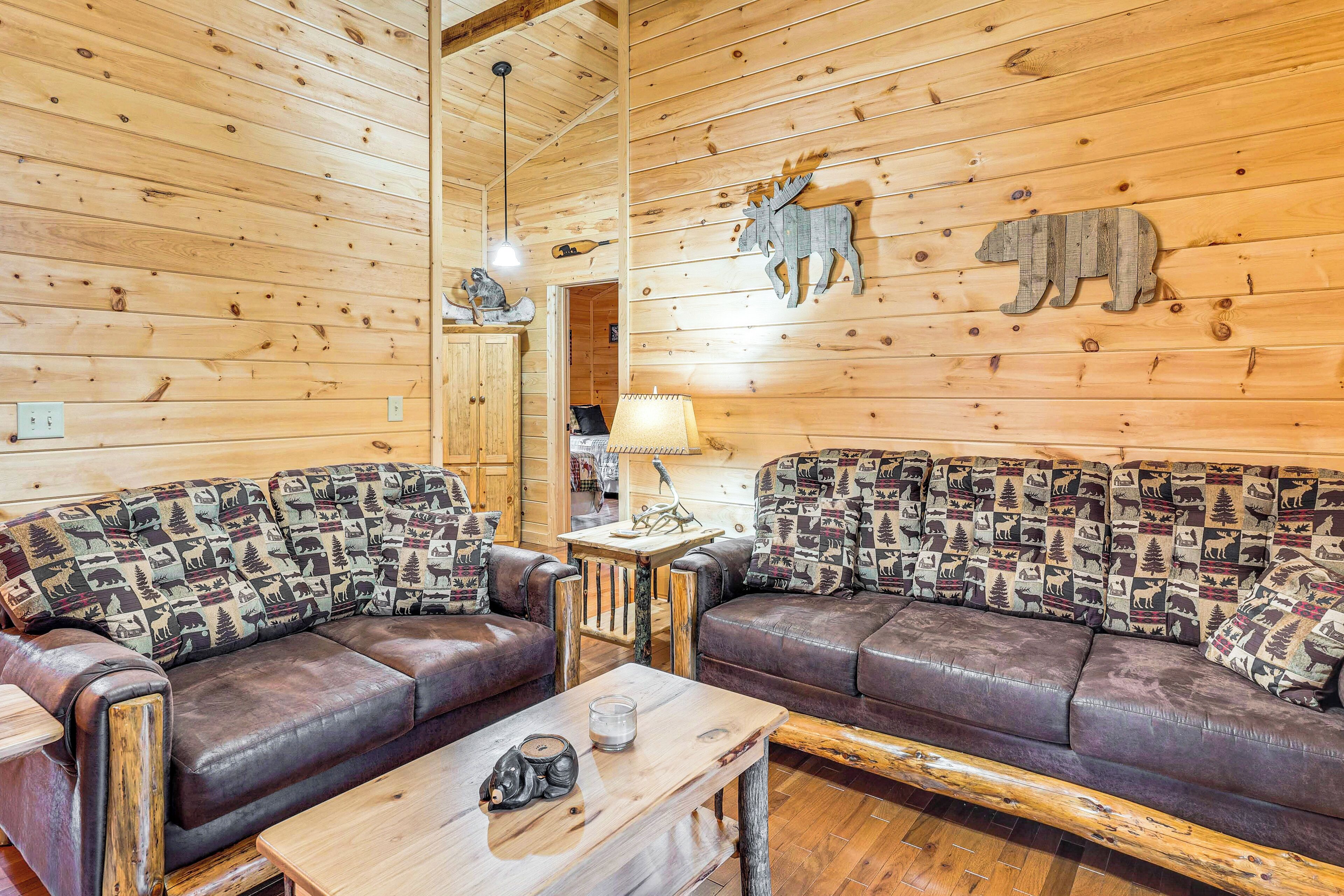 House (2 Bedrooms) | Interior