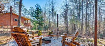Fireside Gatherings: Smoky Mtn Cabin Hideaway!