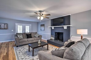 Interior - King George Home - 9 Mi to Caledon State Park (King George)