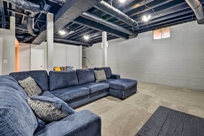 Interior - King George Home - 9 Mi to Caledon State Park (King George)