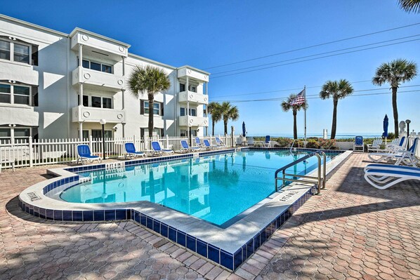 Apartment (2 Bedrooms) | Front of property - Coastal Condo Escape w/ Patio: Steps to Beach (Ormond Beach)