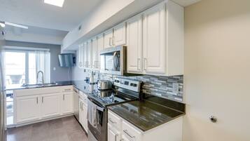 Apartment (2 Bedrooms) | Bahagian dalam