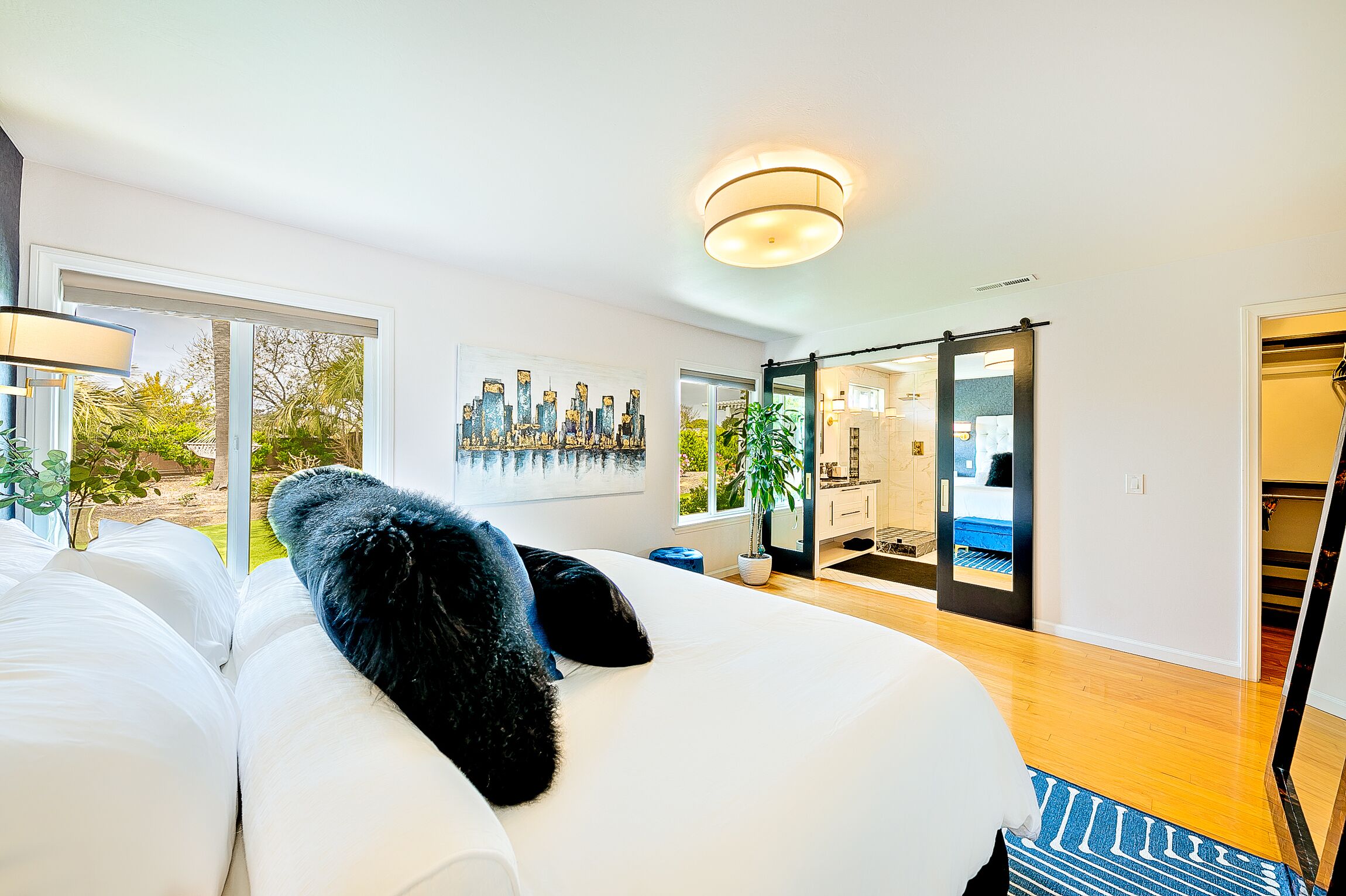 20% OFF November Dates! Encinitas Pet-Friendly Coastal Estate w/ Stunning Kitchen, Playhouse, and Firepit!