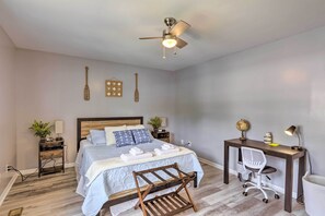 Interior - Swansboro Coastal Home < 3 Mi to State Park! (Swansboro)