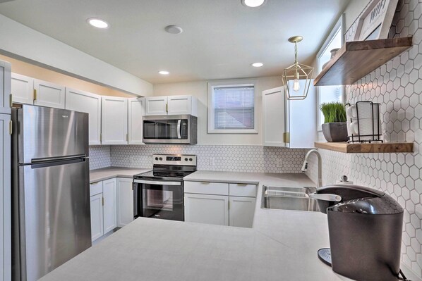 House (2 Bedrooms) | Interior