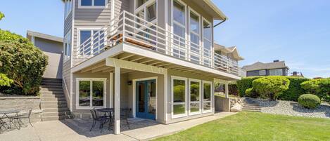 House (5 Bedrooms) | Front of property