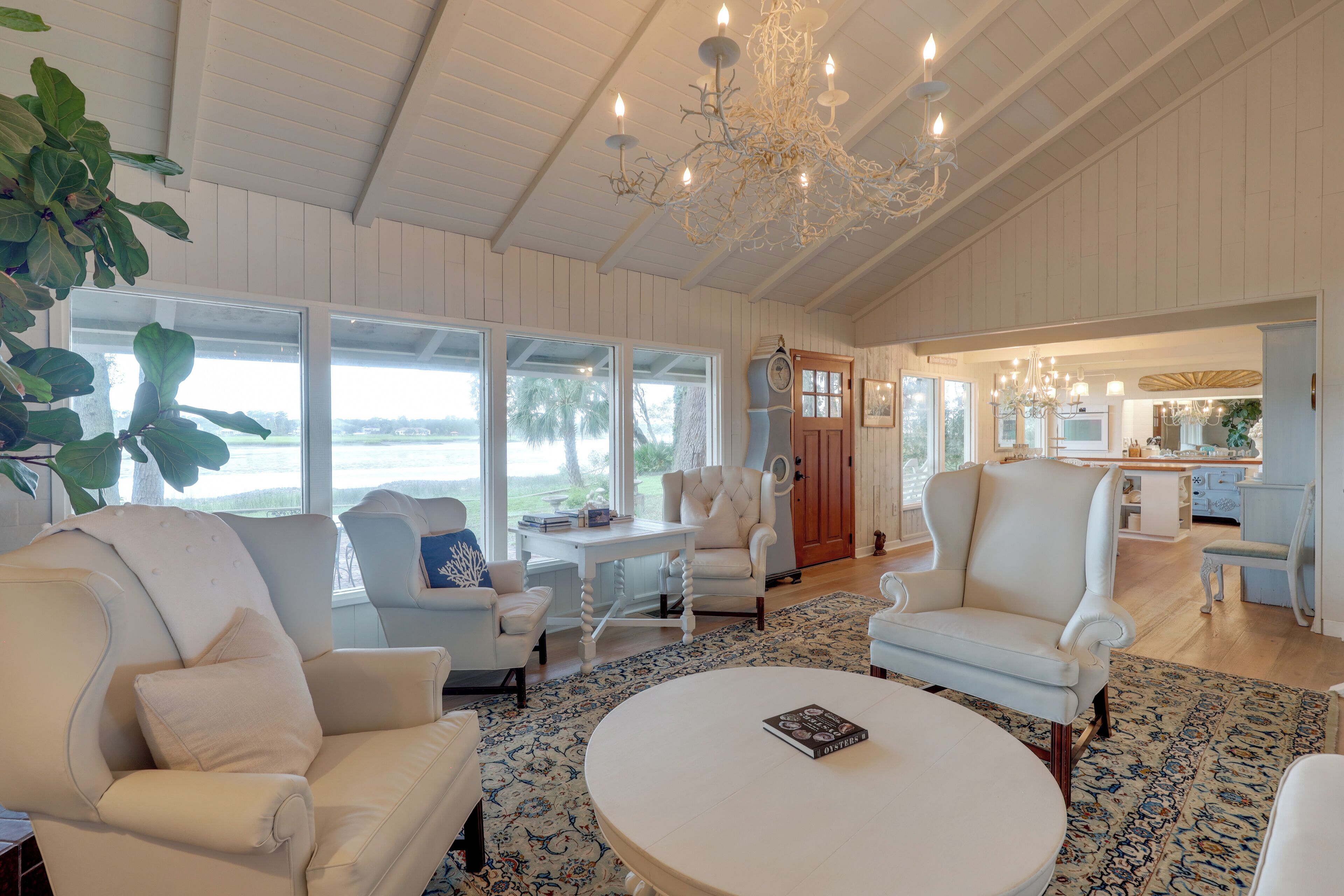 Riverfront Oasis on Amelia Island: 7 Mi to Beach!