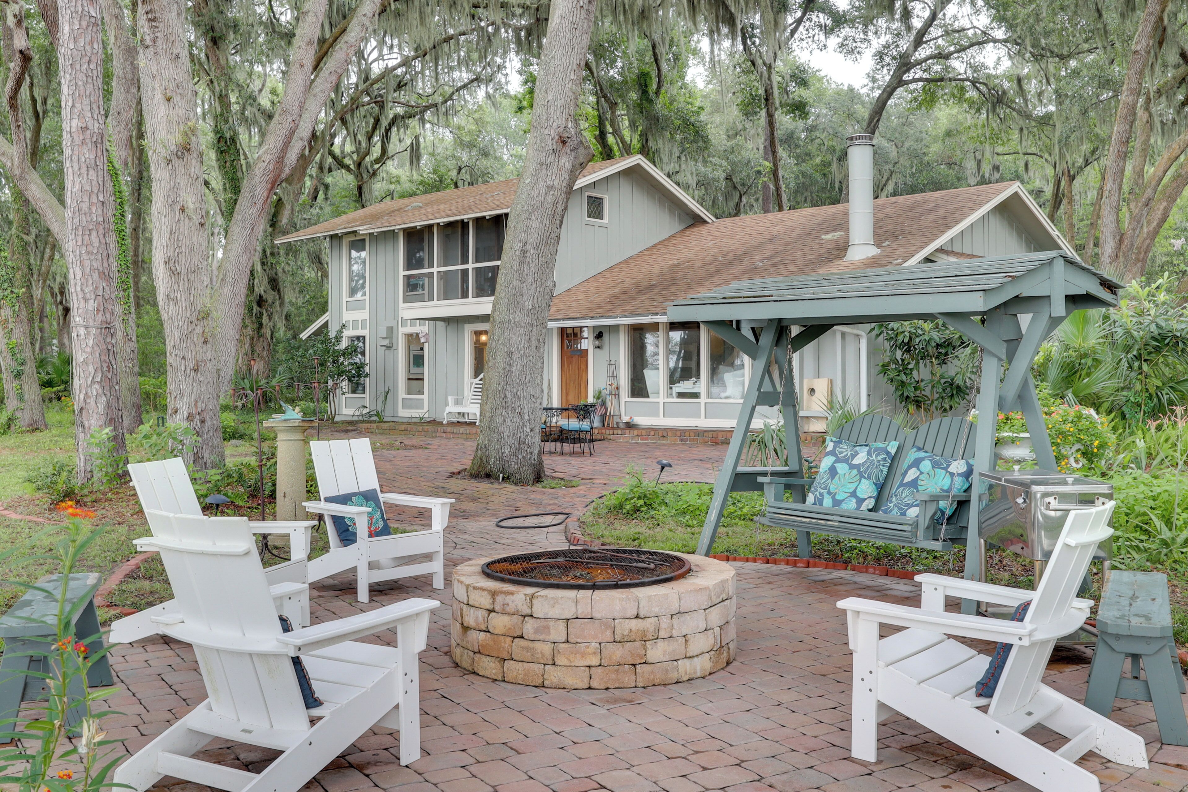 Riverfront Oasis on Amelia Island: 7 Mi to Beach!